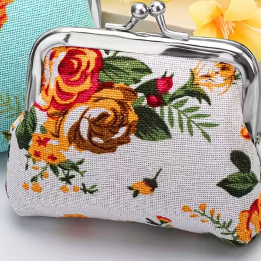 White Floral Coin Pouch - Picture 1 of 3
